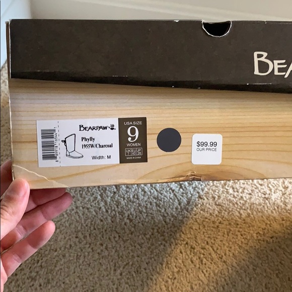 BearPaw charcoal boots with lace up back - Picture 5 of 5